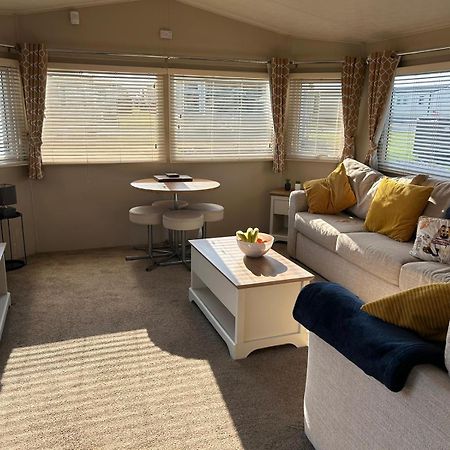 J&D By The Sea Hotel Heysham Bagian luar foto